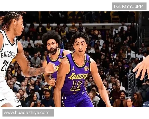 湖人对阵篮网102精彩回顾：明星球员的巅峰对决与战术较量