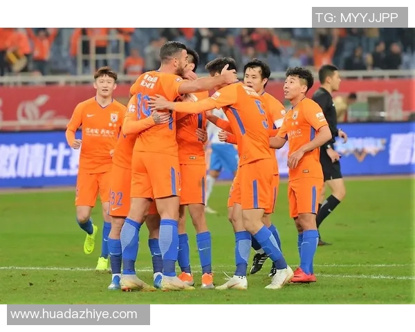 激情对决上港迎战鲁能直播盛况尽在掌握中